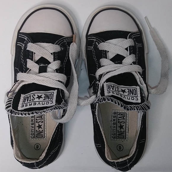 Converse One Star Toddler Low Top Sneaker - Picture 7 of 8